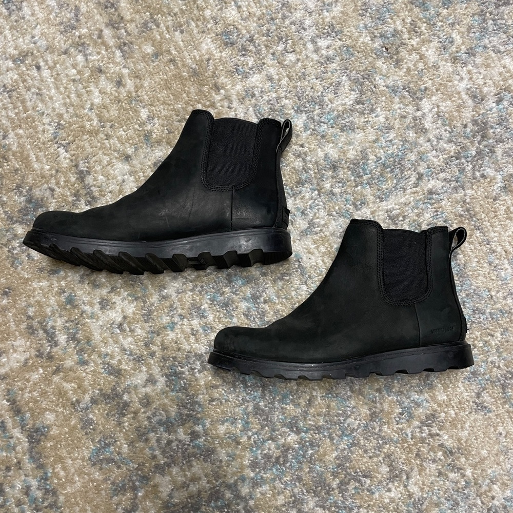 Sorel black boots